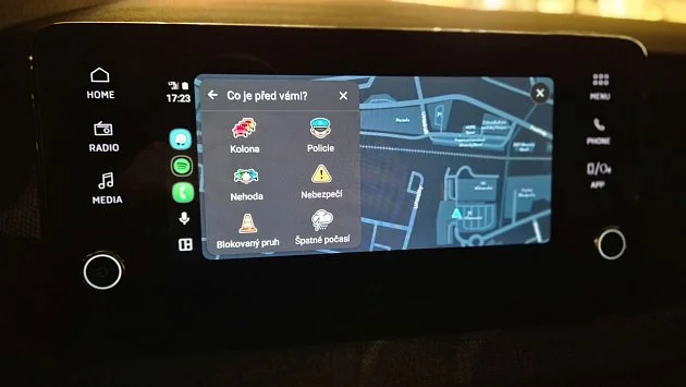 Waze testuje funkci známou z Google Map. Usnadní se vyznat v křižovatkách