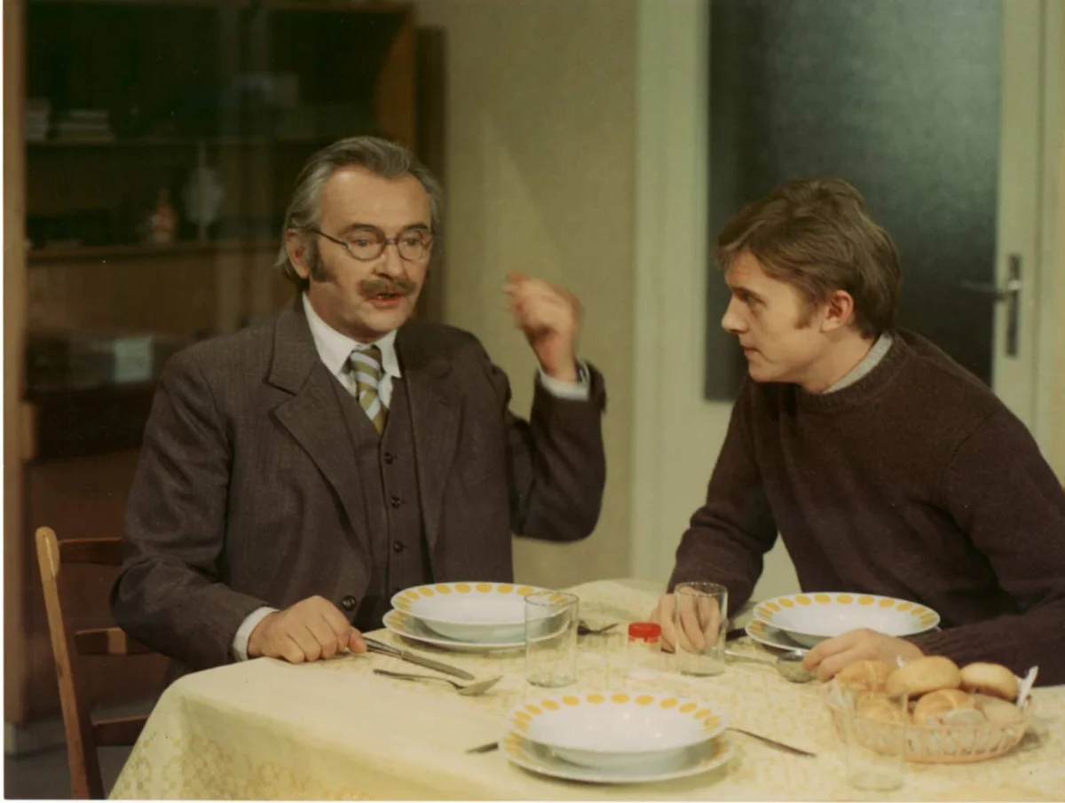 Marečku, podejte mi pero: Předloha pro Hliníka i Hujera, tajná role Janžurové a ve třídě nesměl být portrét prezidenta