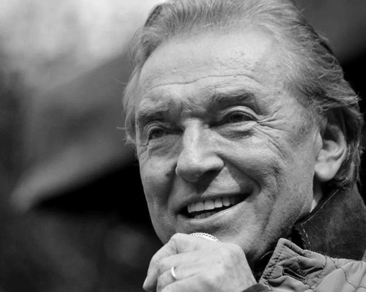 Bramborový salát Karla Gotta. Jednoduchý recept s netradiční chutí