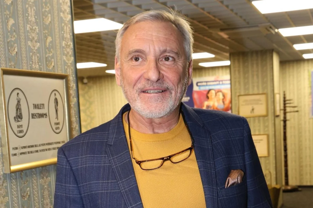 Jan Čenský ukázal manželku i syna, podívejte. Je tátovou kopií, z fleku by mohl hrát pohádkového prince