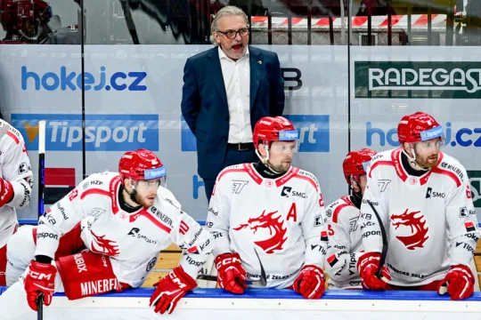 Trenér Moták končí na střídačce Třince, tým převzal Žabka