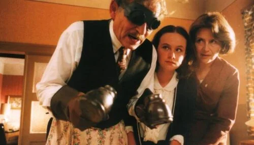 Pelíšky pod lupou: Diváci upozornili na chyby, které jste možná přehlédli. Hřebejk připomněl nejsilnější větu Kodeta