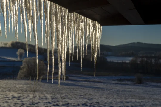 Teploty na Šumavě dnes ráno klesly k minus 20 stupňům Celsia