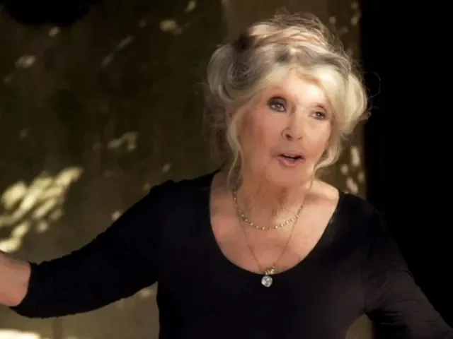 Poslední rozloučení s Brigitte Bardotovou proběhne 7. ledna. Pohřbena bude na námořním hřbitově v Saint-Tropez