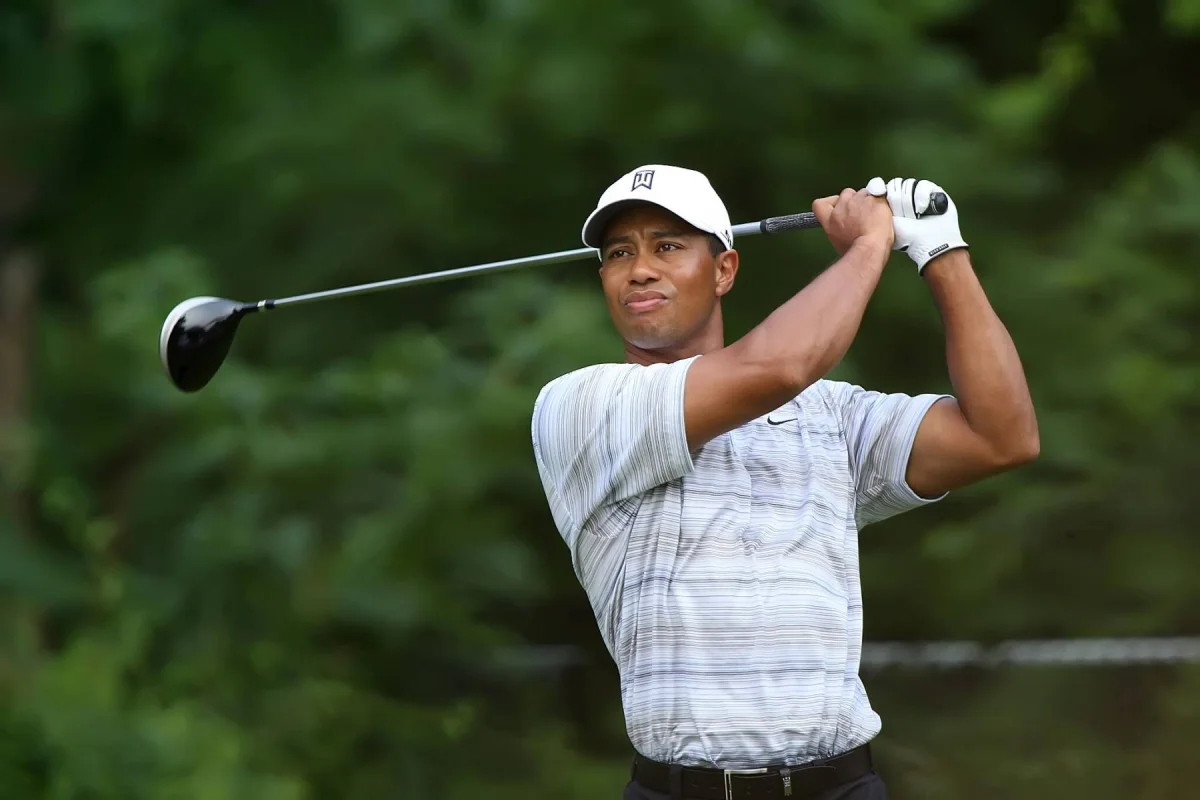 Tiger Woods slaví 50: Miliardový rozvod, policejní cela a tělo sešroubované kovem