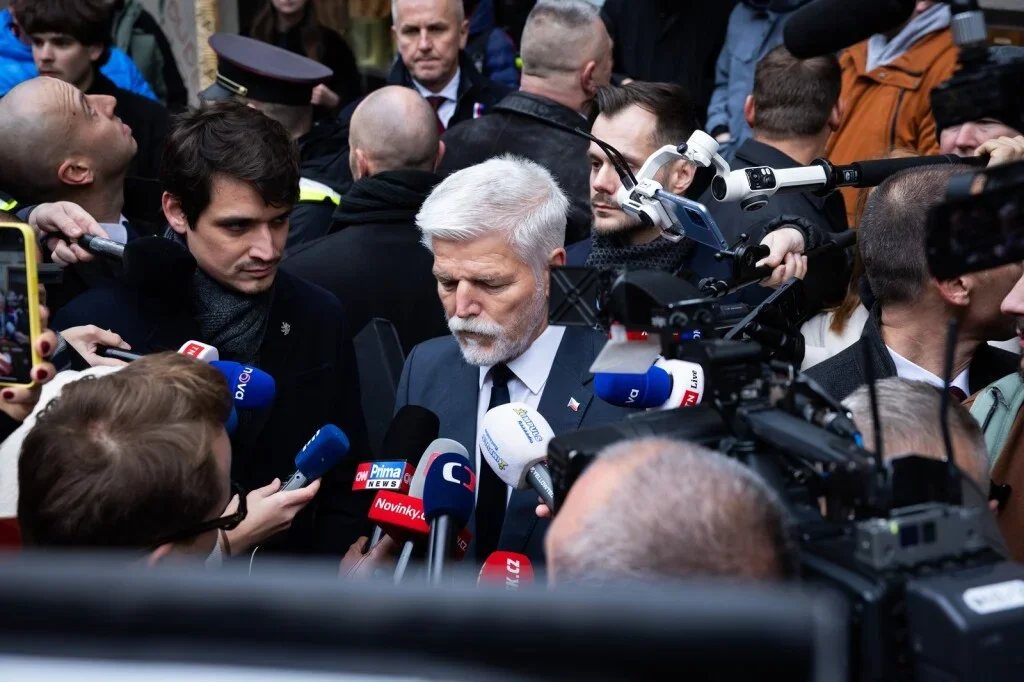 Státní zástupce obžaloval prezidentova řidiče. Poblíž Pavlovy chaty boural a pak nadýchal