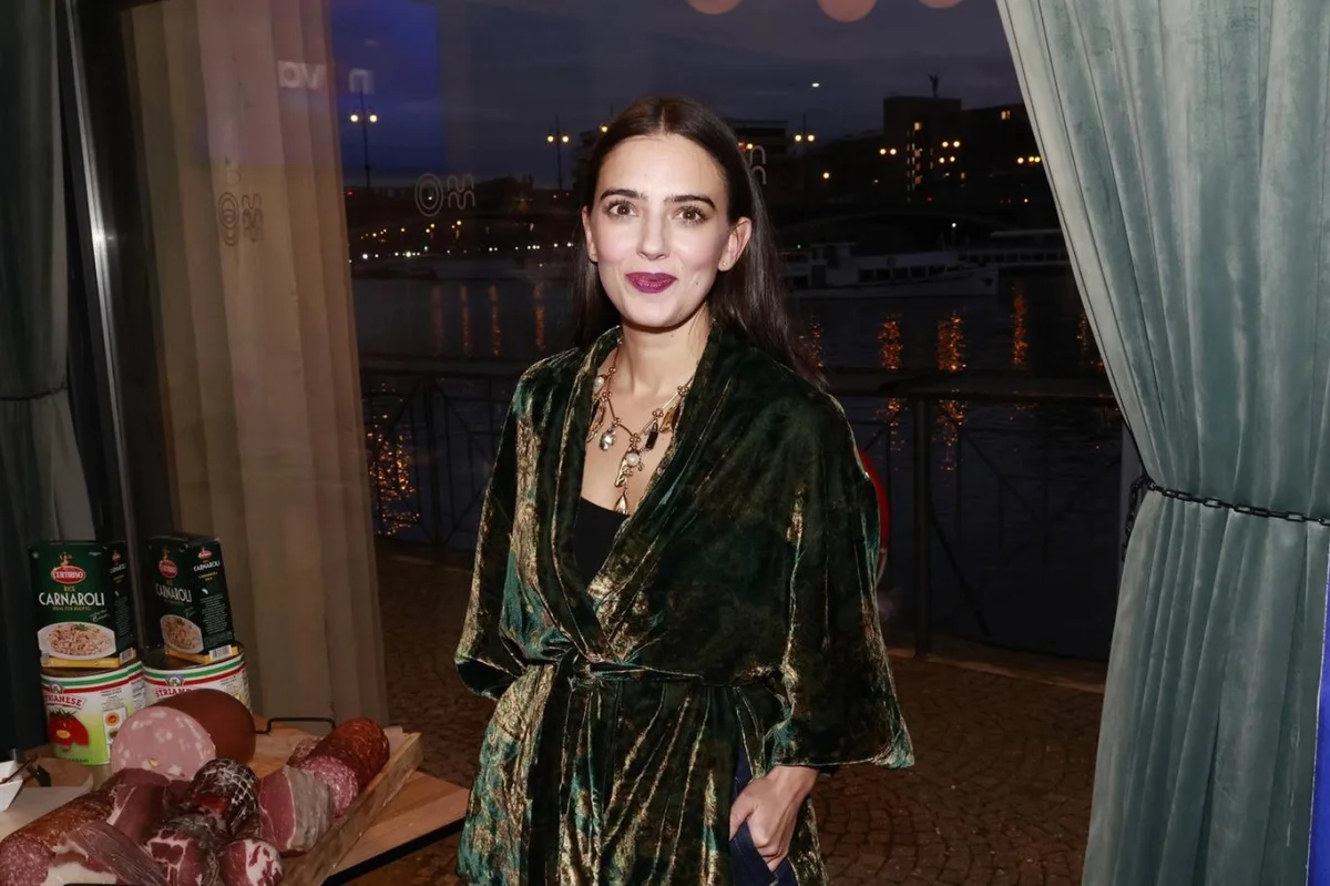 Video: Natálie Holíková z Ulice po porodu: Závidím partnerovi tu volnost, jako matka jste na dítě vázaná