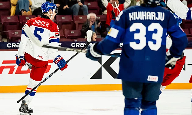 Záruba hlásil gól dříve, než ho mohli diváci vidět. Za pokažený přenos se ČT omluvila