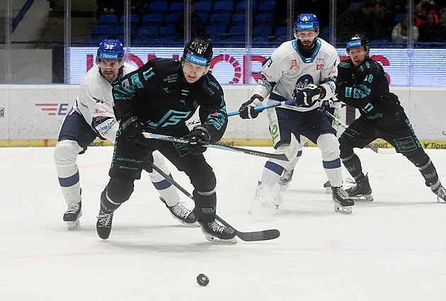 Kladno pod Plekancem urvalo výhru, Pardubice přetlačily Litvínov, slaví i Třinec