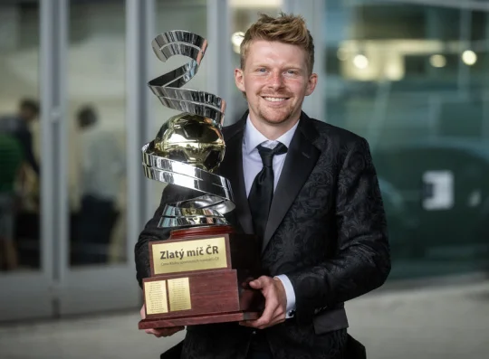 Obhájce Šulc vede po podzimu anketu Zlatý míč o českého fotbalistu sezony
