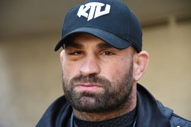 Vémola šel na operaci ve vězeňské nemocnici. Vazba mu prodloužila bolest o týden