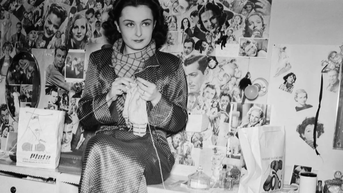 Říkají jí anděl českého filmu. Mladičkou herečku ale zneužil slavný režisér a zcela jí zničil život