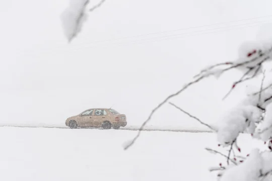 Sněhové bouře v Polsku zkomplikovaly dopravu, sněží i na Slovensku
