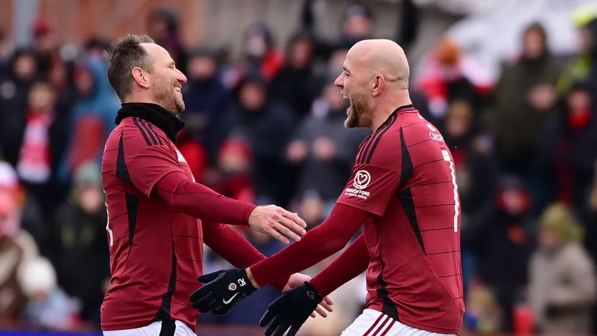 Sparta vyhrála silvestrovské derby internacionálů 6:4, Bednář vstřelil hattrick