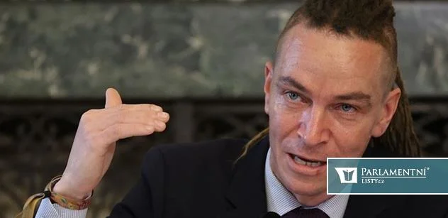 Bartoš (Piráti): Zákon o podpoře bydlení se kompletně mine účinkem