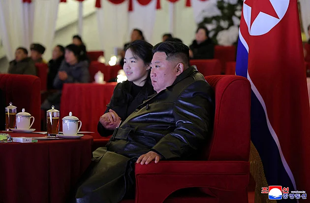 Bude v něm jednou i ona? Kimova dcera poprvé navštívila mauzoleum předků