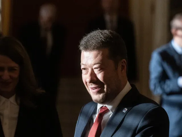 Opozice chce odvolat Okamuru za novoroční projev. Nacher ho neslyšel, Šťastný vyzdvihuje svobodu slova