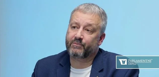 Růžička z ANO, hlasitý kritik dronů Nemesis, promlouvá z nemocnice