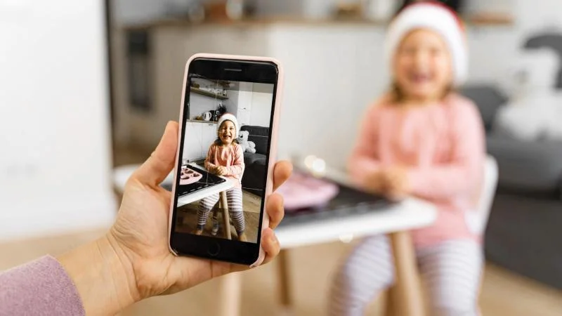 Manželka mého ex si hraje na matku mých dětí. Vystavuje je na sociálních sítích