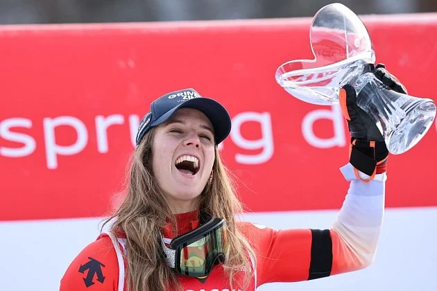 Letos neporazitelná slalomářka Shiffrinová padla. V Kranjské Goře vládla Rastová