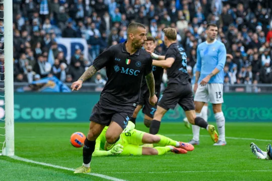Neapol porazila Lazio a posunula se na druhé místo neúplné tabulky