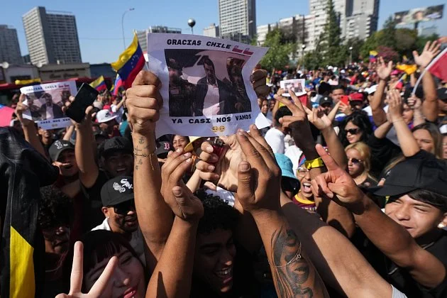 Zatčení Madura otřáslo Venezuelany. Naděje na změnu se mísí se strachem z chaosu