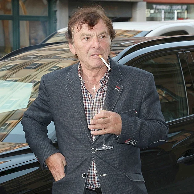 Herec Pavel Trávníček je v nemocnici. Rušíme nasmlouvané akce, oznámila manželka