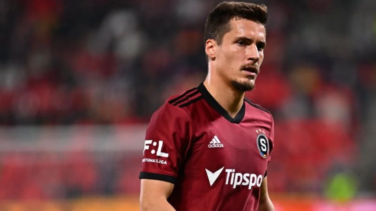 Je to tady! Spartu opouští reprezentant. Ligové kluby od něj dostaly košem, vyhrálo zahraničí