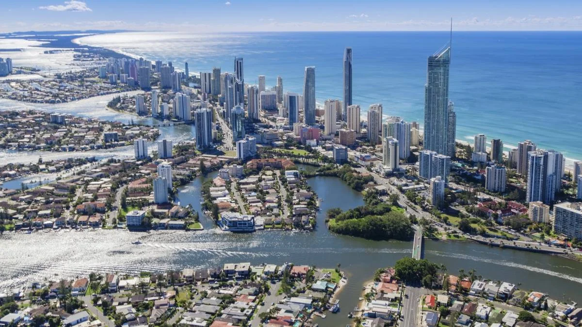 KVÍZ: Říkáte si, že znáte hlavní města? Po 5. otázce znejistíte, vybrali jsme těžká