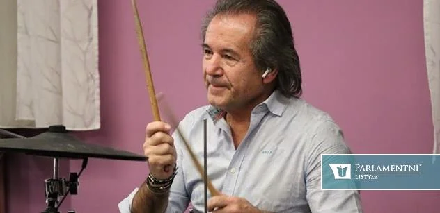 Foltýn horší než frajtr wehrmachu, Leyenová lepší Žukova. Z knihy generála Šándora