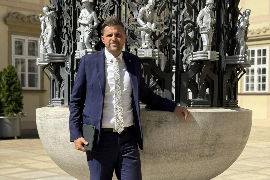 Na zálohování PET lahví máme poslední rok, varuje exministr Hladík. Trvá na svém návrhu