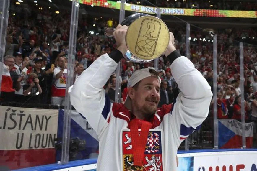 Na olympiádu jede devatenáct českých mistrů světa. Nechybí ani kapitán Červenka