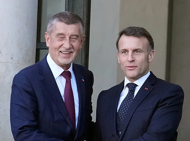 Muniční iniciativa sice pokračuje, ale už není česká, pochvaluje si Okamura