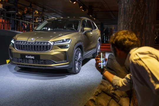 Prodej aut loni vzrostl na čtvrt milionu, dovozci dnes zveřejní statistiku