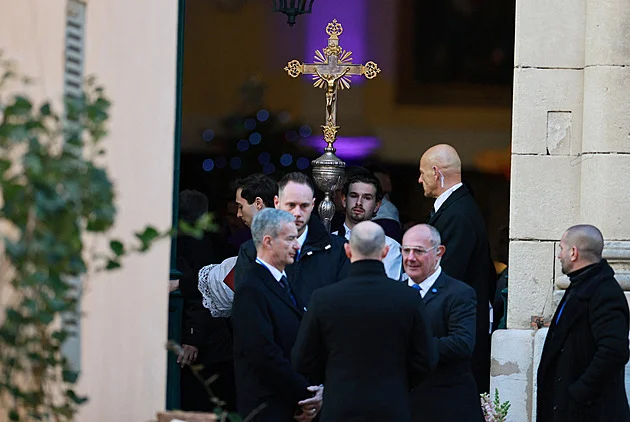 OBRAZEM: Merci Brigitte! Francie se rozloučila se svou legendární Bardotovou