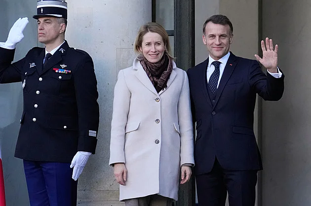 Evropští vojáci na Ukrajině? Kyjev se slibům směje, Moskva větří podraz