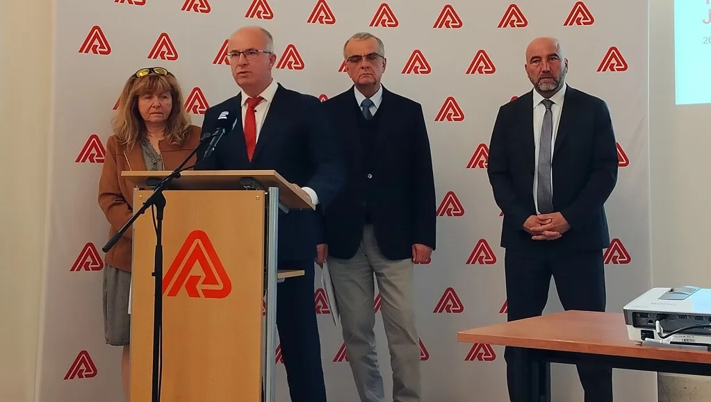 Matador i nováček. Známe kandidáty lidovců do správní rady VZP