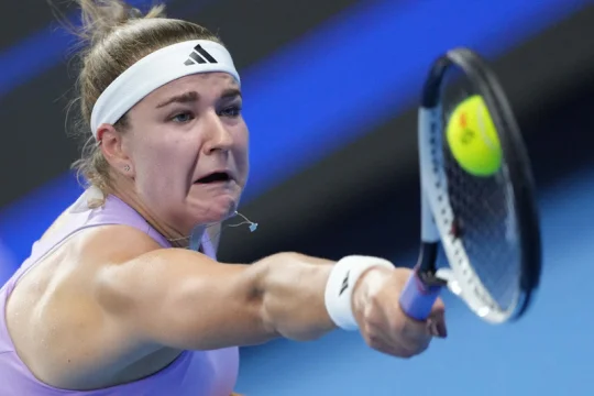 Muchová vyřadila sedmičku Alexandrovovou a v Brisbane je ve čtvrtfinále