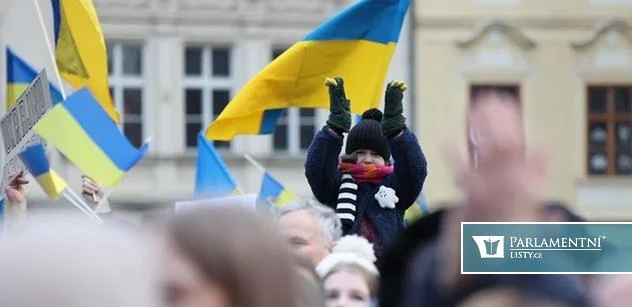 Útoky starého i mladého Koláře na „žumpu a sv*ně“ oplaceny
