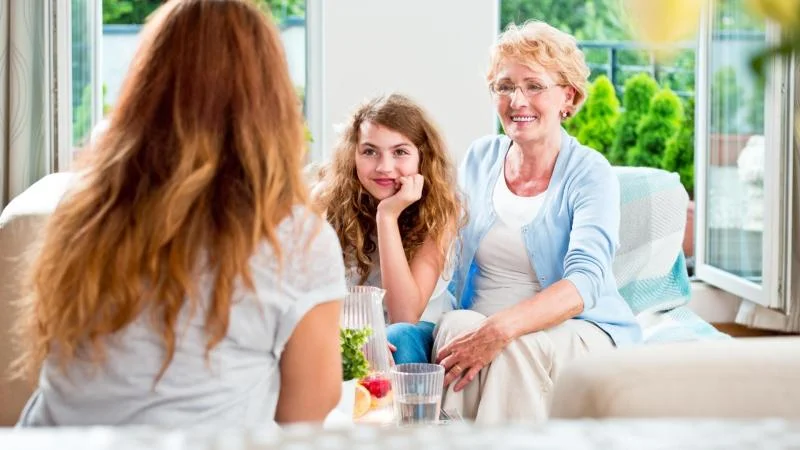 Narovnej se. Nejez tolik. Oblékej se líp. A jak podporovali rodiče vás?