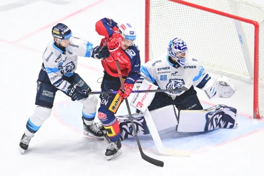 Pardubice v extralize přivítají Liberec, Třinec čeká Sparta