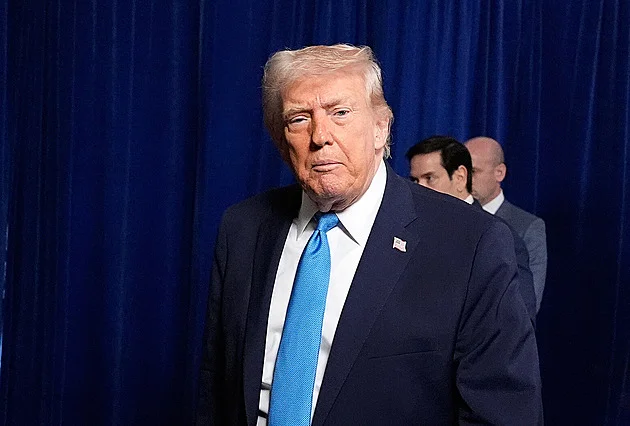 Trump hrozí Kubě odříznutím od ropy a peněz: Uzavřete dohodu, než bude pozdě