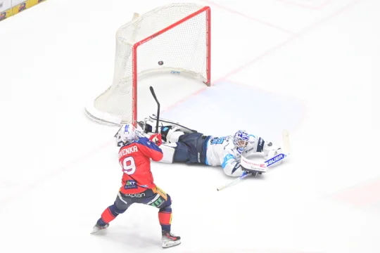 Pardubice poprvé v sezoně porazily Liberec, nájezdy rozhodl Červenka