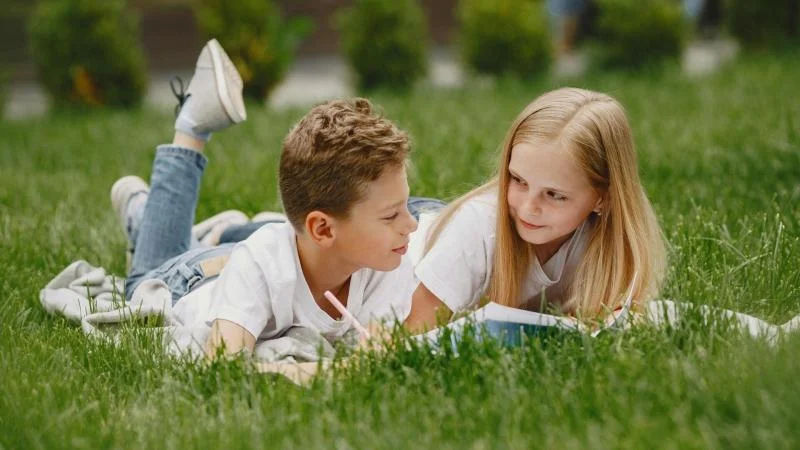 Dnes slaví svátek Teodora: jemnost, která umí překvapit