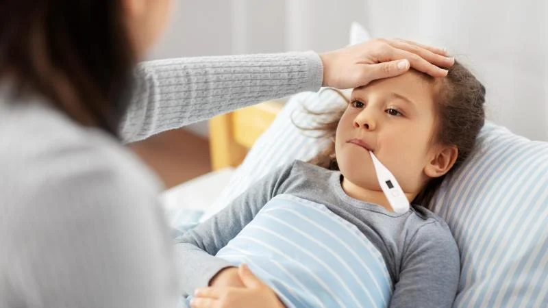 Cyril „Děckař“ radí: Jak poznat sedmou dětskou nemoc a kdy jít k lékaři