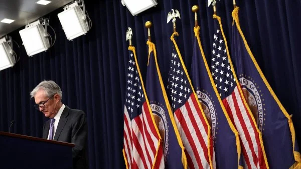 Americké ministerstvo spravedlnosti začalo vyšetřovat šéfa Fed. Podle Powella jde o zastrašování ze strany Trumpa