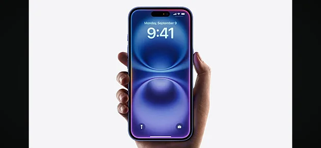 Apple do své AI zapojí Google, hodnota Alphabet přesáhla čtyři biliony dolarů