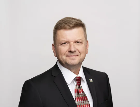 Náměstkem ministra obrany se stal člen vedení SPD a bývalý poslanec Vích