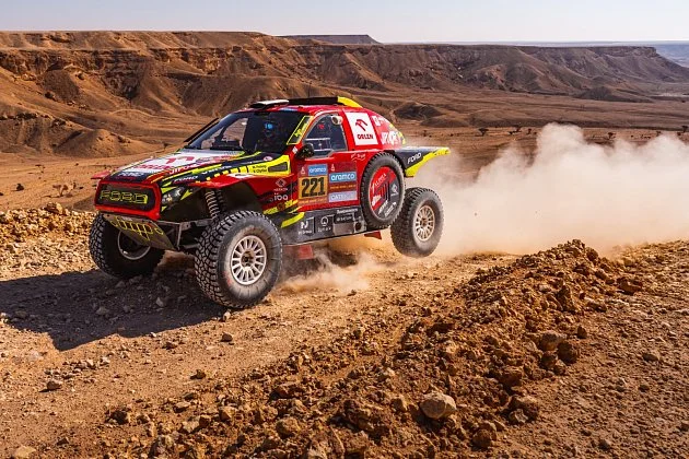 Macík klesl na Dakaru na třetí místo, Prokop se posunul. Byl to mazec, ulevil si