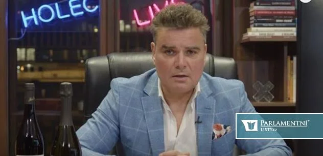 Těch morálních majáků, co kvůli Turkovi popadalo. Holec sepsal všechna jména